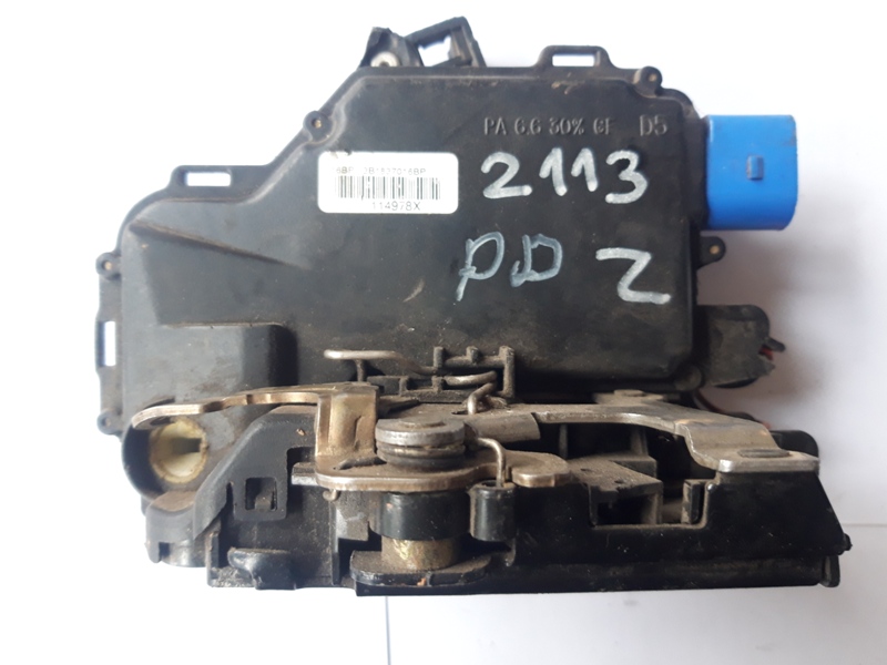 škoda fabia brava prednjih desnih vrata  3B1837016CC